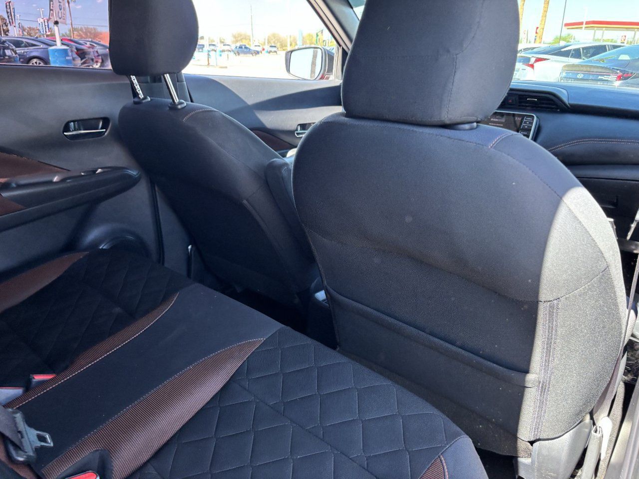 Used 2020 Nissan Kicks SR FWD image 11