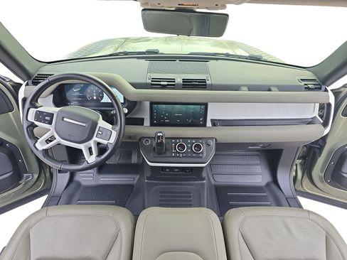 Used 2021 Land Rover Defender 90 S image 9