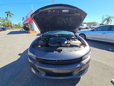 Used 2022 Dodge Charger SXT RWD image 11