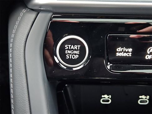 New 2025 Audi Q5 Premium Plus image 18