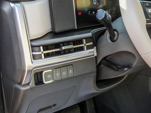 Used 2026 Hyundai Santa Fe SEL FWD image 35