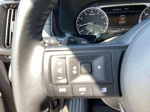Used 2024 Nissan Pathfinder SV AWD/4WD image 16