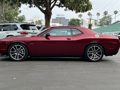 Used 2023 Dodge Challenger R/T RWD image 7