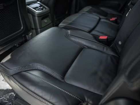Certified 2023 Volvo XC90 T8 Ultimate w/ Protection Package Premier AWD/4WD image 32