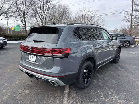 New 2026 Volkswagen Atlas Peak Edition AWD/4WD image 7