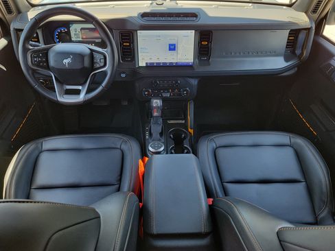 Certified 2024 Ford Bronco Badlands AWD/4WD image 13