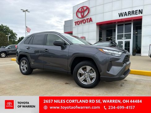 Used 2025 Toyota RAV4 LE AWD/4WD image 1