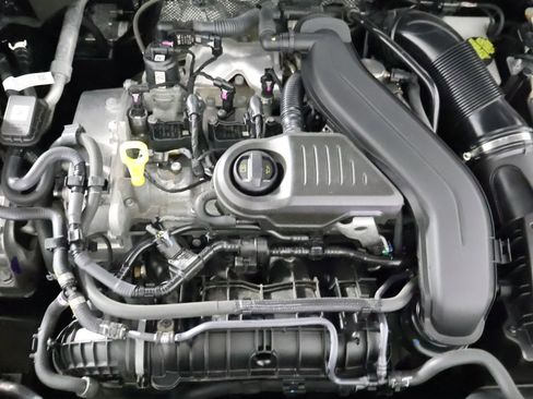 Used 2024 Volkswagen Jetta SE image 50