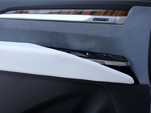 Certified 2025 Cadillac Escalade Sport Platinum image 11