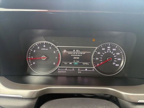 Certified 2022 Kia Sorento SX image 18