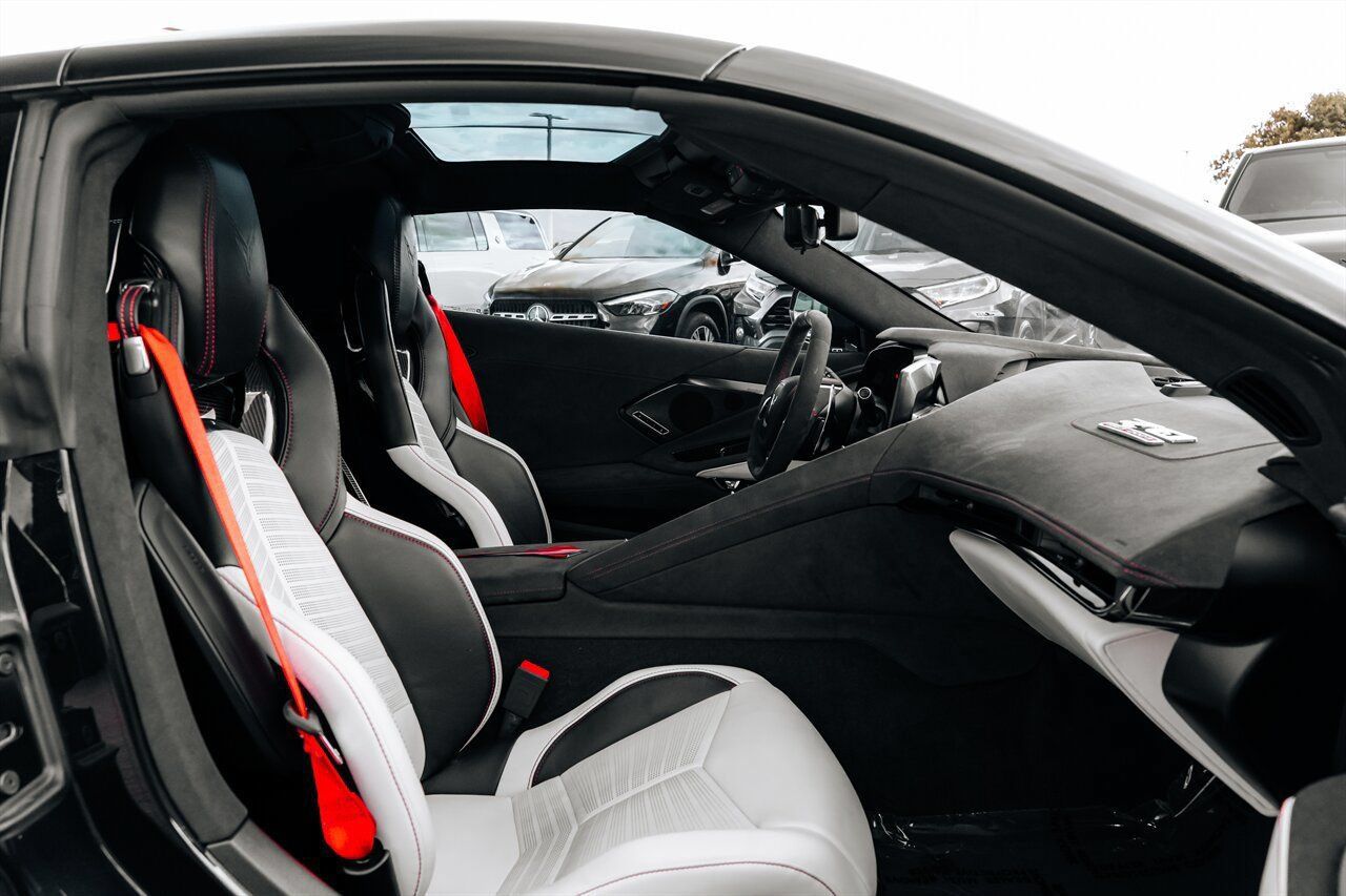 Used 2023 Chevrolet Corvette Stingray Premium Cpe w/ Z51 Performance Package RWD image 49