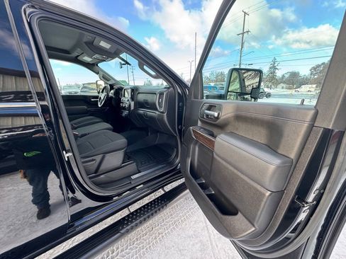 Used 2023 GMC Sierra 2500 SLE image 28