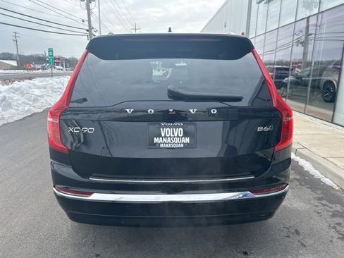 Used 2023 Volvo XC90 B6 Plus w/ Protection Package Premier image 4