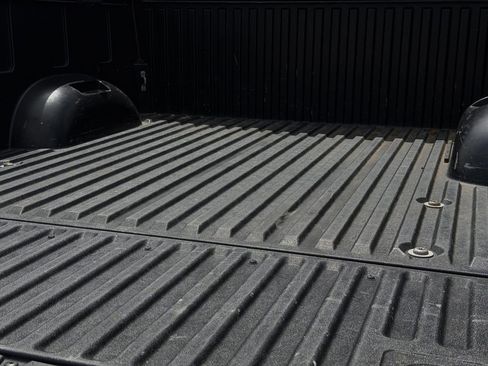 Used 2022 Toyota Tundra Limited AWD/4WD image 29