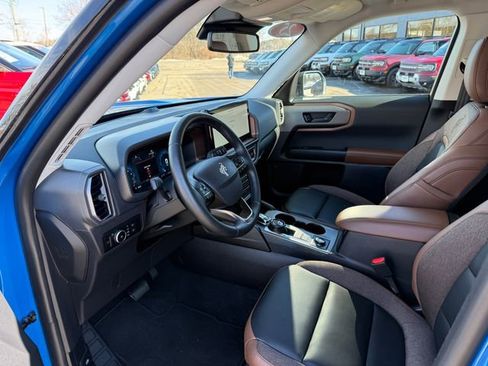 Used 2025 Ford Bronco Sport Outer Banks w/ Outer Banks Tech Package+ image 3