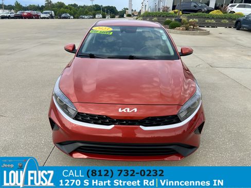 Used 2023 Kia Forte LXS w/ LXS Technology Package FWD image 2