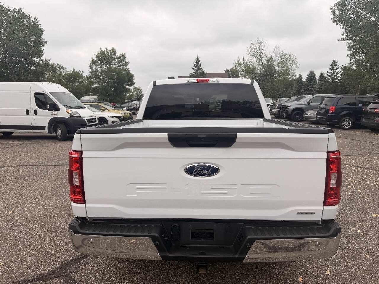 Used 2022 Ford F150 XLT w/ Equipment Group 301A Mid AWD/4WD image 4