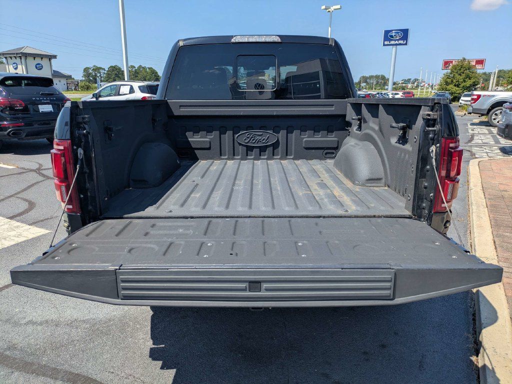 Used 2020 Ford F150 Raptor w/ Equipment Group 802A Luxury AWD/4WD image 14