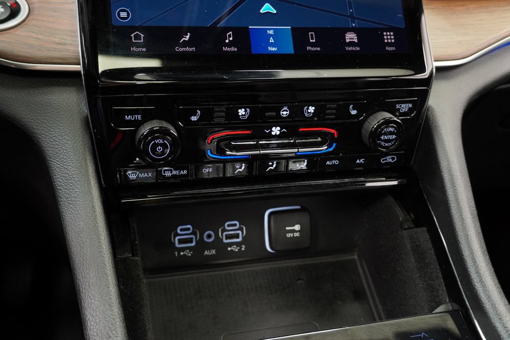 Certified 2022 Jeep Grand Cherokee Summit w/ Adv Protech Group IV AWD/4WD image 28
