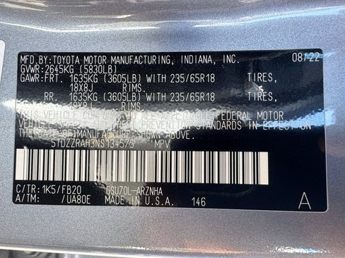 Used 2022 Toyota Highlander LE FWD image 16