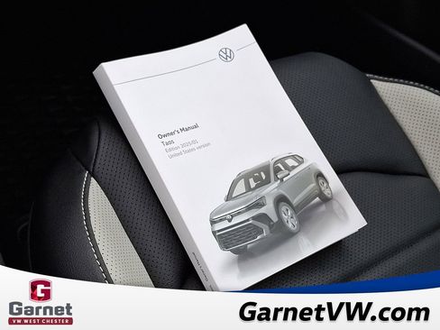 Used 2025 Volkswagen Taos SEL image 28
