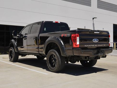 Used 2019 Ford F250 Lariat image 8