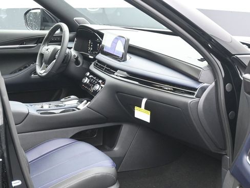 New 2026 INFINITI QX60 Sport w/ Dark Cargo Package image 6