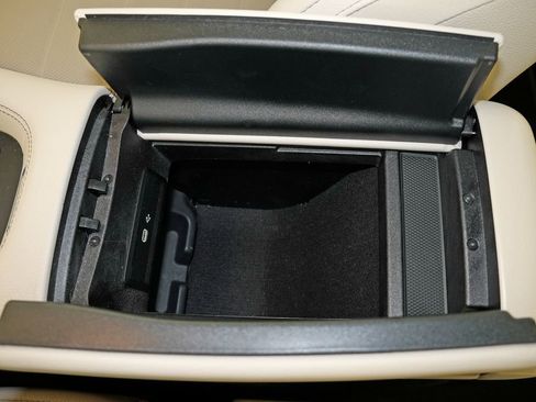 Certified 2026 Mercedes-Benz GLS 450 4MATIC image 29