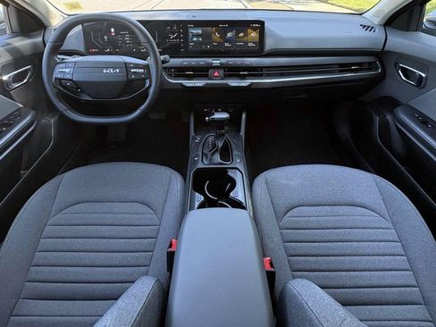 Certified 2025 Kia K4 EX FWD image 19