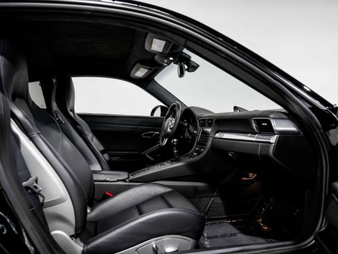 Used 2015 Porsche 911 Carrera S image 30