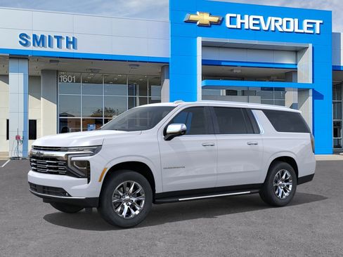 New 2026 Chevrolet Suburban Premier AWD/4WD image 26