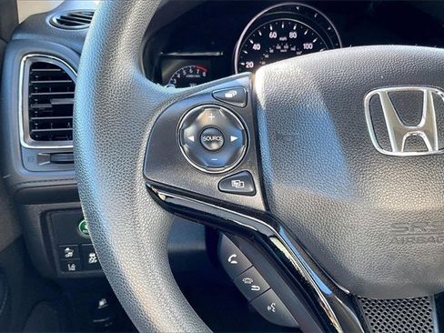 Used 2019 Honda HR-V EX image 18