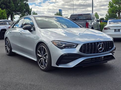 Used 2025 Mercedes-Benz CLA 35 AMG 4MATIC image 7