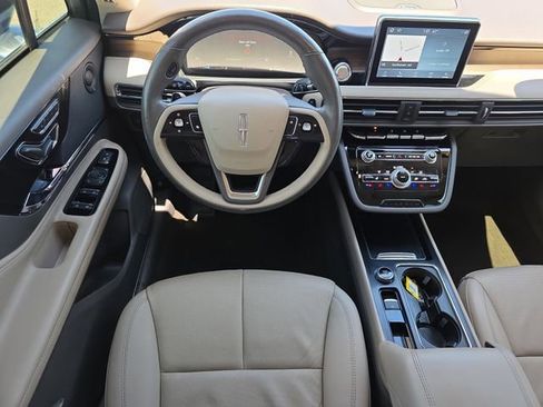 Used 2022 Lincoln Corsair Reserve w/ Equipment Group 201A FWD image 13