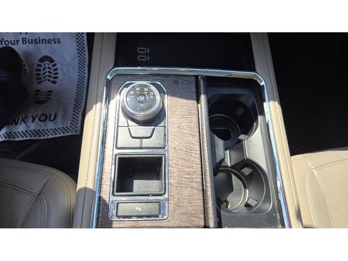 Used 2018 Ford Expedition Limited RWD image 33