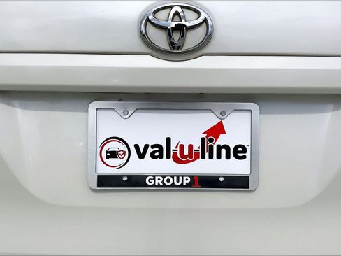 Used 2010 Toyota Sienna XLE w/ Towing Prep Pkg FWD image 9