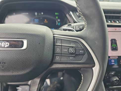 Used 2022 Jeep Grand Cherokee Limited 4xe w/ MOPAR Finishing Package image 19