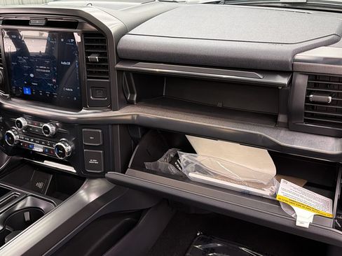 Used 2026 Ford F150 Lariat AWD/4WD image 38