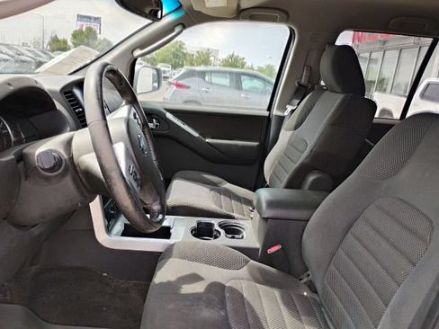 Used 2012 Nissan Pathfinder SV AWD/4WD image 14
