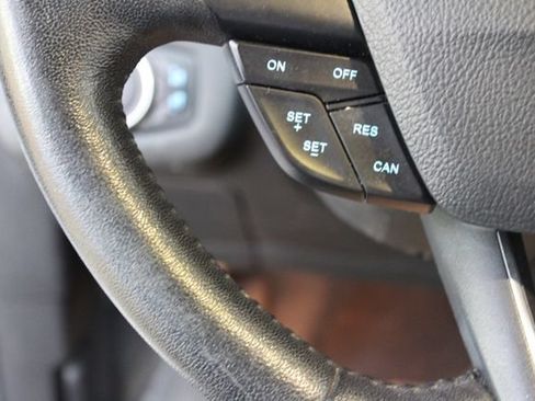 Used 2017 Ford Escape SE w/ Equipment Group 201A AWD/4WD image 17
