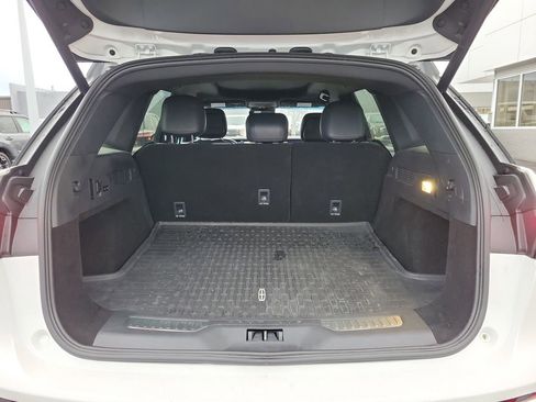 Certified 2024 Lincoln Nautilus Reserve w/ Equipment Group 202A image 10