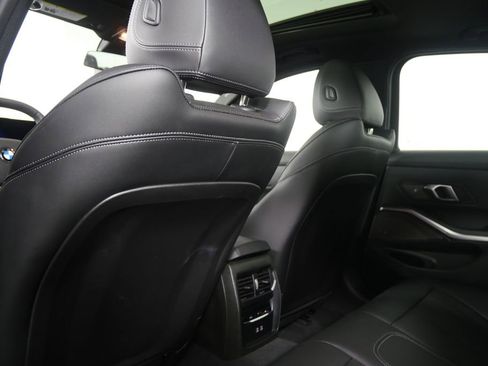 Used 2025 BMW 330i xDrive Sedan image 14