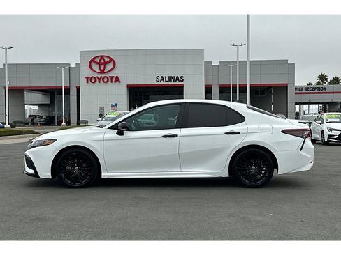 Certified 2022 Toyota Camry SE FWD image 7