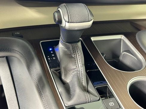 Used 2021 Toyota Sienna XLE image 23