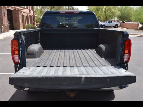 Used 2020 GMC Sierra 1500 SLE image 57