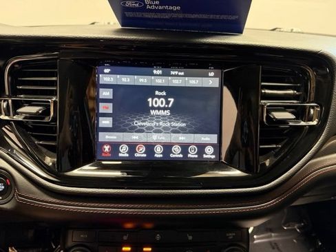 Used 2023 Dodge Durango GT w/ Blacktop Package AWD/4WD image 36