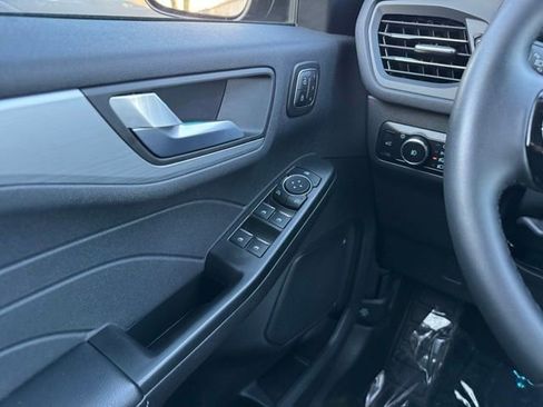 Used 2023 Ford Escape Platinum AWD/4WD image 30