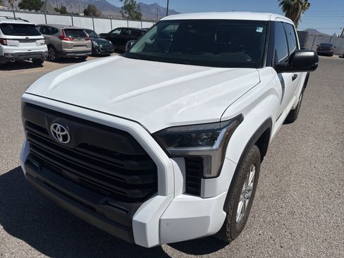 Used 2022 Toyota Tundra SR5 w/ Convenience Package RWD image 1