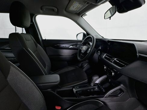 Used 2026 Chevrolet TrailBlazer LT FWD image 48