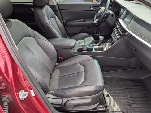 Used 2020 Kia Optima SE FWD image 28